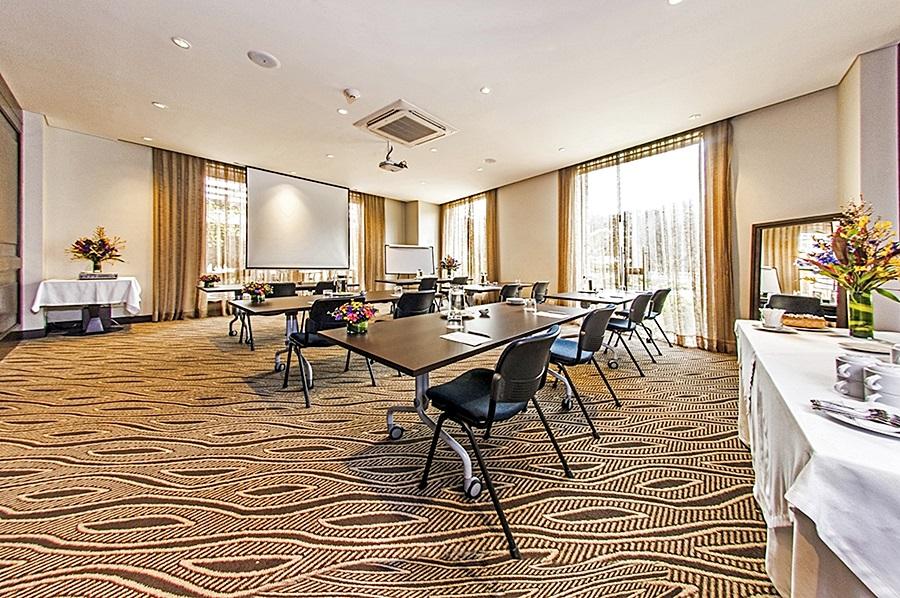 Hotel Morrison Usaquen Богота Екстериор снимка Meeting room