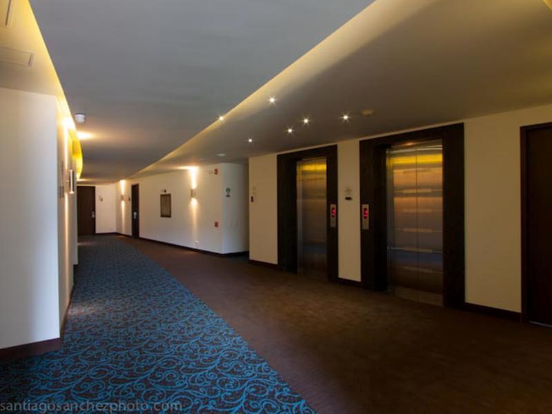 Hotel Morrison Usaquen Богота Екстериор снимка A corridor at the hotel